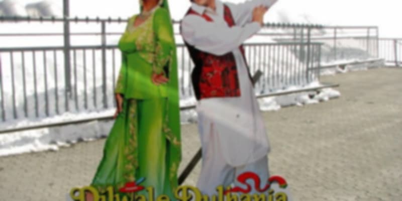 Image Credit : paisleysandindianink