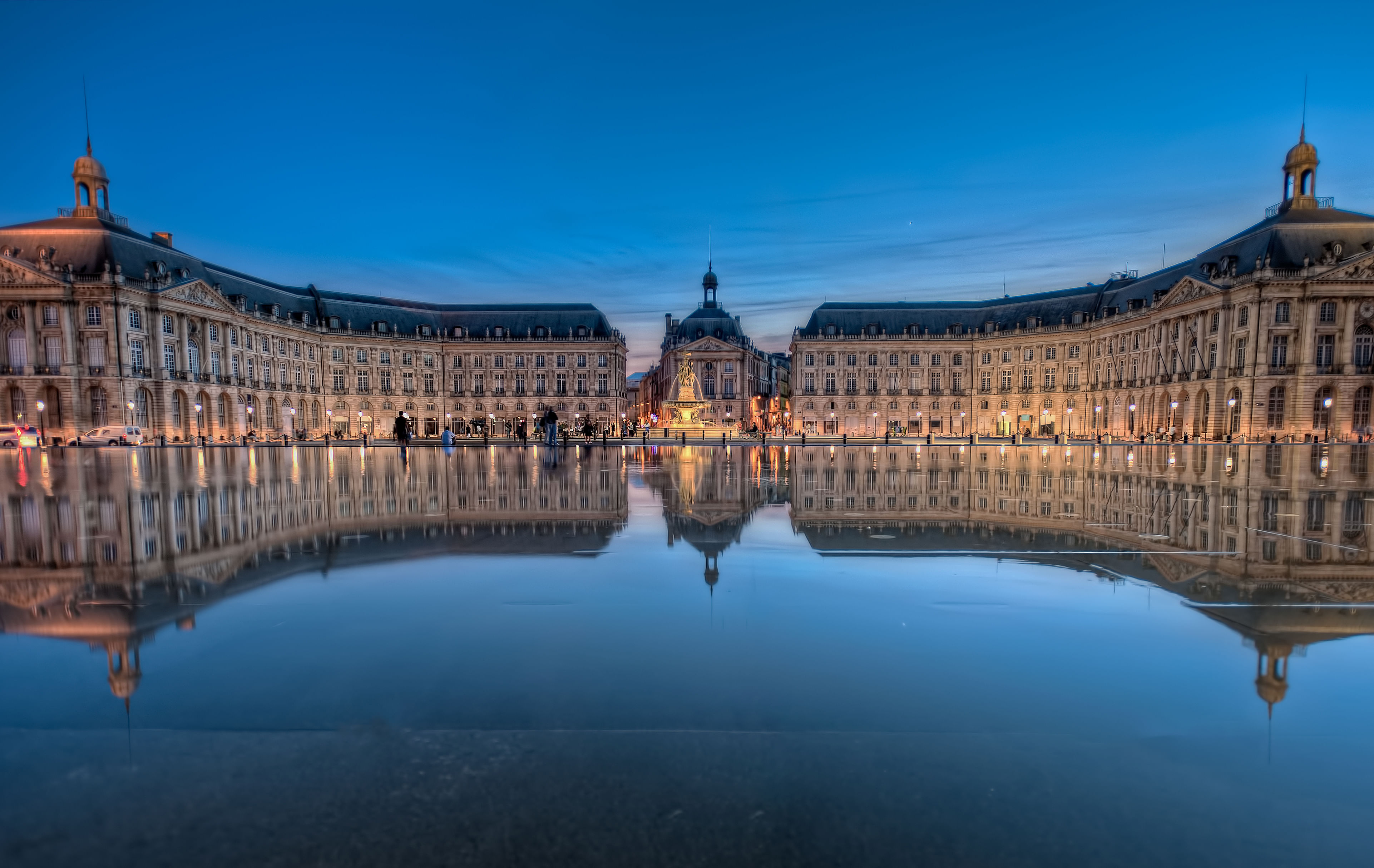 Place.de.la.Bourse.original.22895