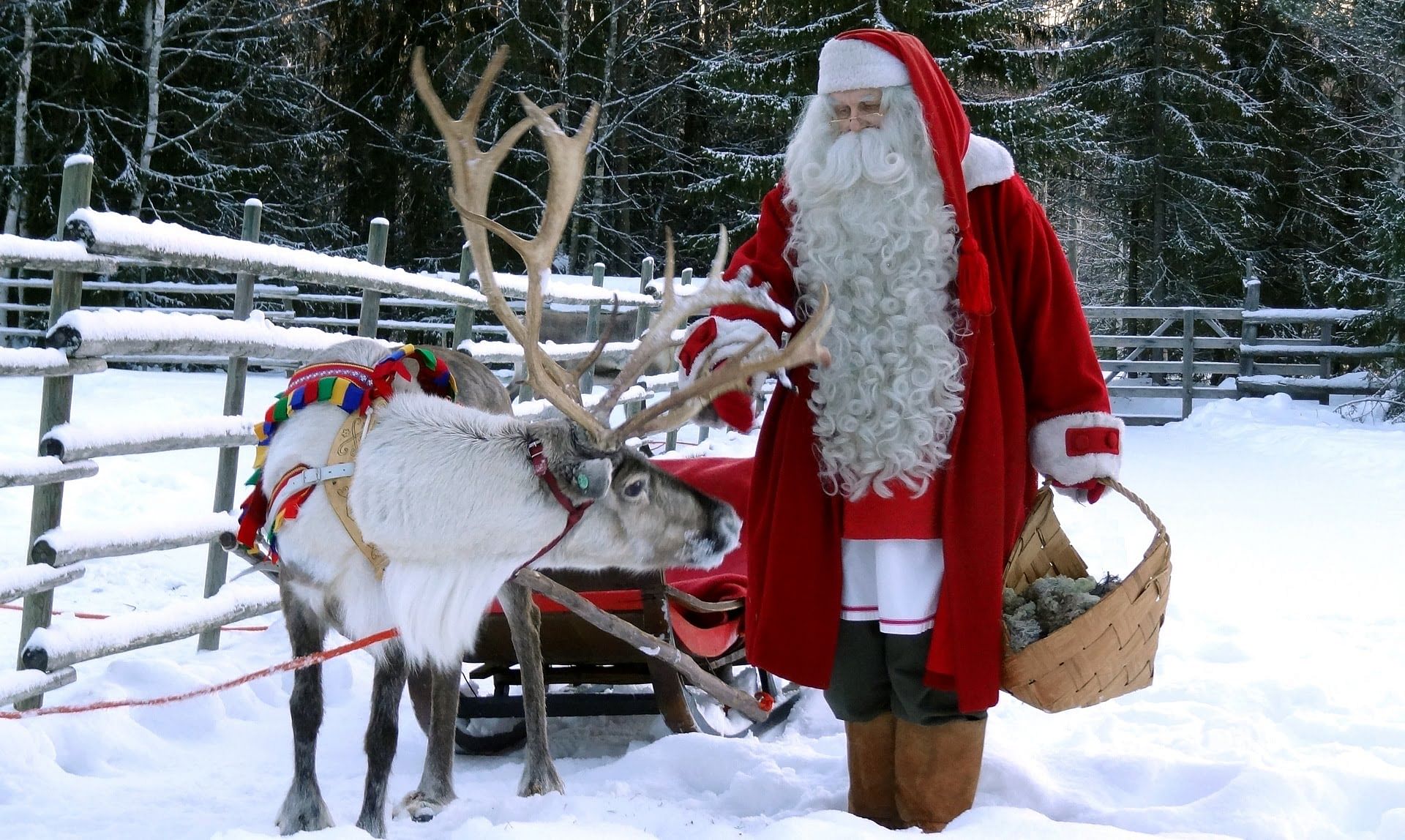 santa-claus-at-the-santa-claus-village