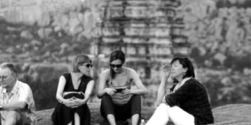 3867-tourists-hampi