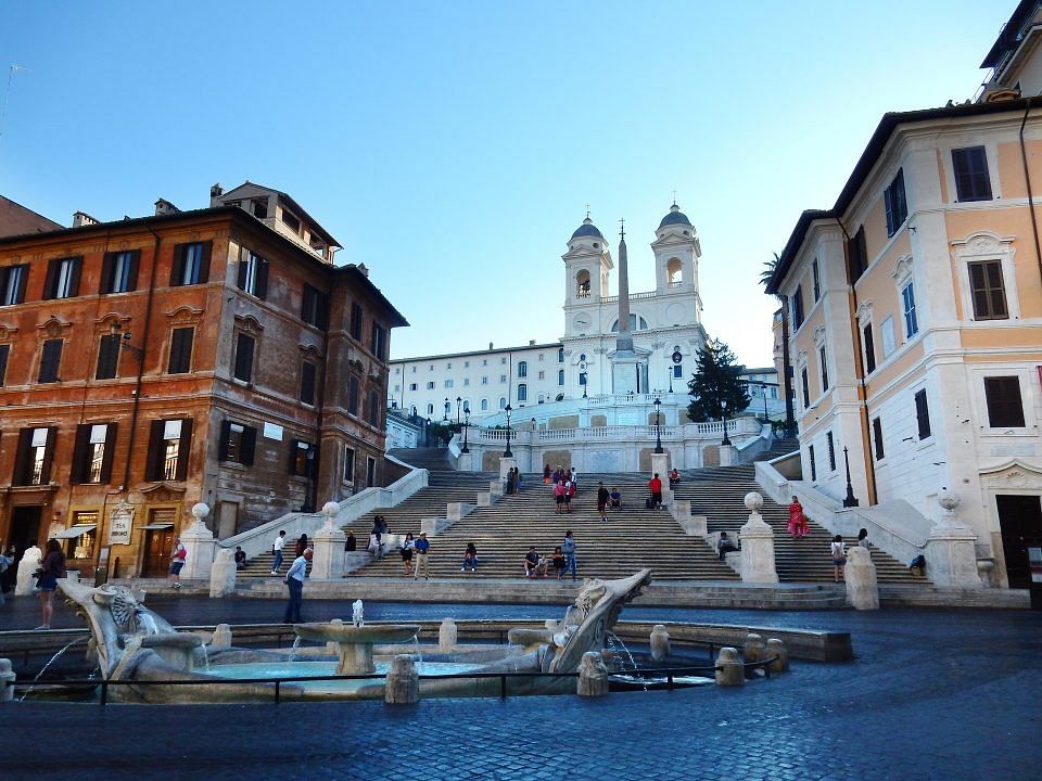 spanish steps, where to shop in Italy