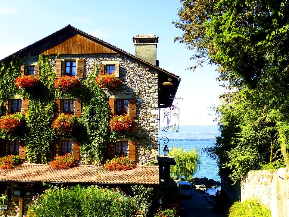 Top 12 Best Hotels in Switzerland 2026 – Luxury Guide