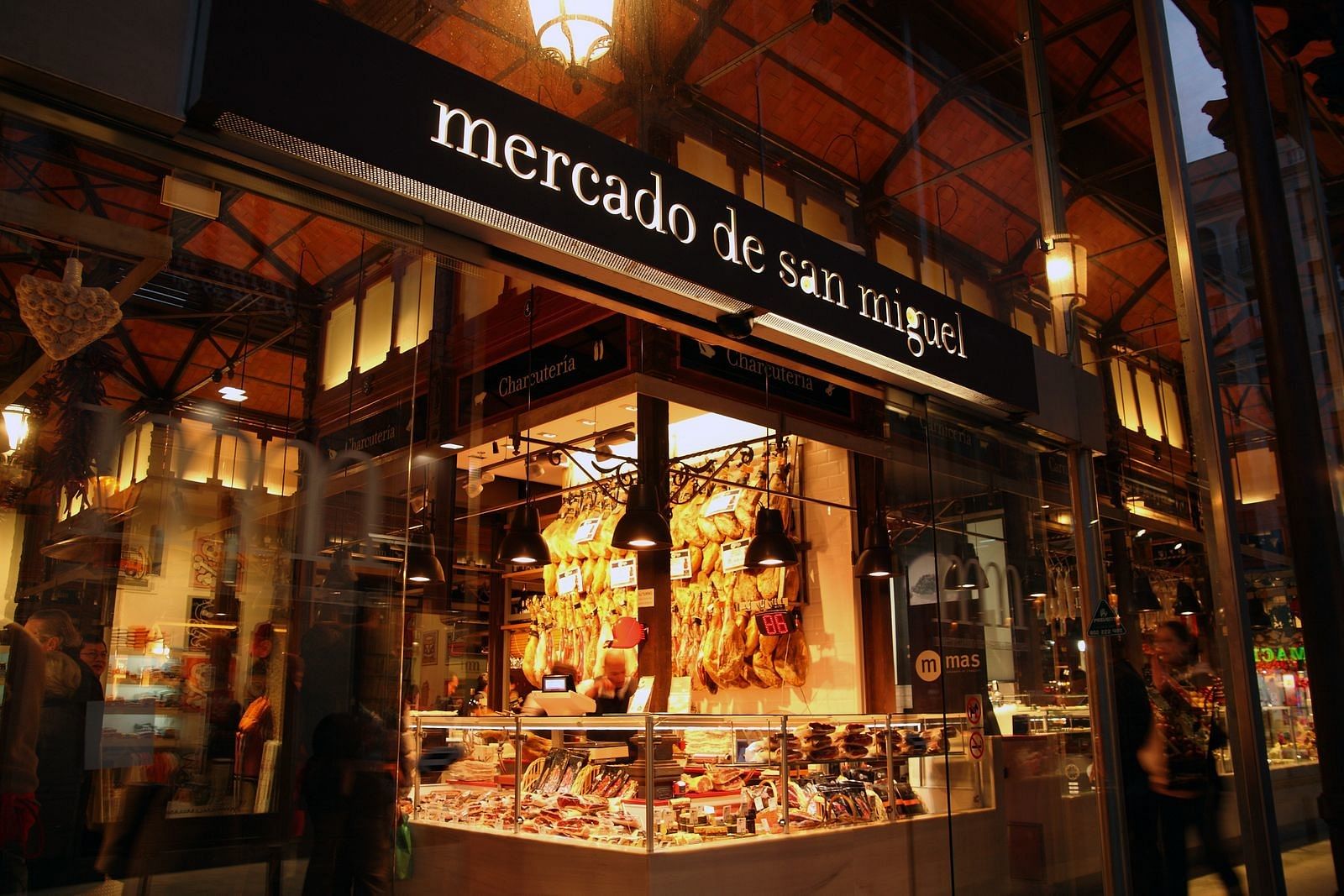 Mercado San Miguel,places to shop in Spain