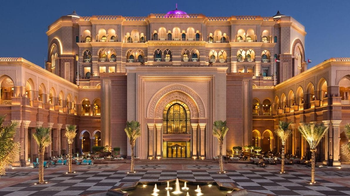 Emirates Palace Abu Dhabi Restaurants: Luxury Dining & Michelin-Star Experiences