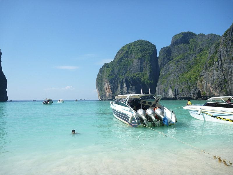 Maya Bay Phuket Guide 2026: How to Visit, Entry Rules, Tours & Smart Travel Tips