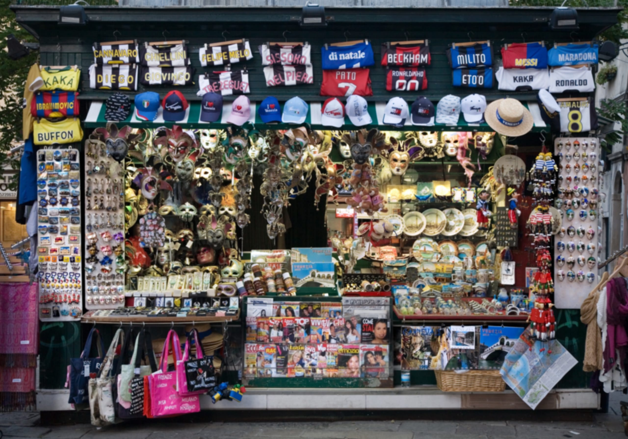 Best Shopping Places To Know in Italy For Shopaholics!