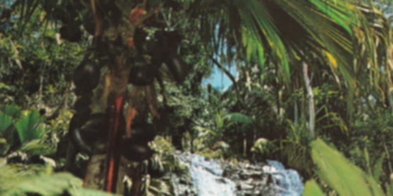 Valle de mai Waterfalls