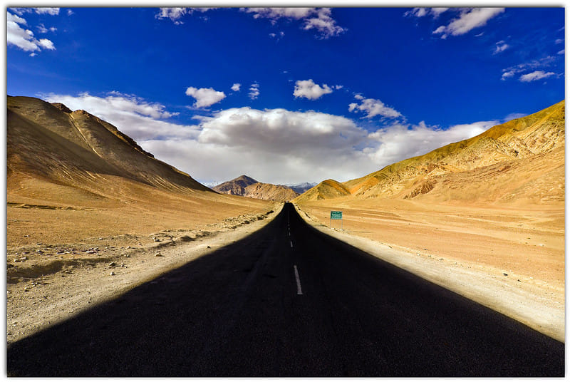 Magnetic Hill In Ladakh – A  Road Straightaway to heaven