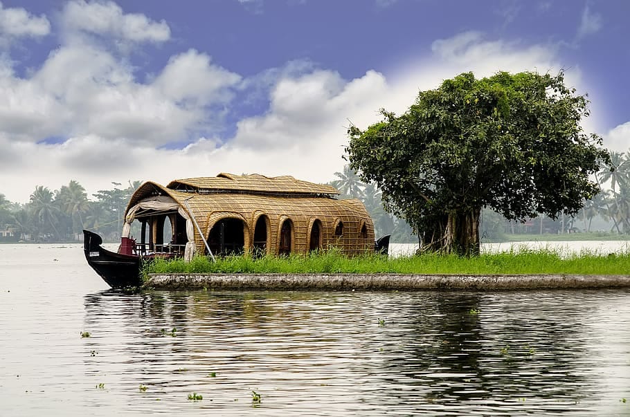Kerala Trip – God’s Own Country for 5 Nights and 6 Days