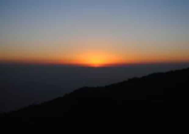 Say ‘Good Morning!’ to the Sun at the Tiger Hill in Darjeeling