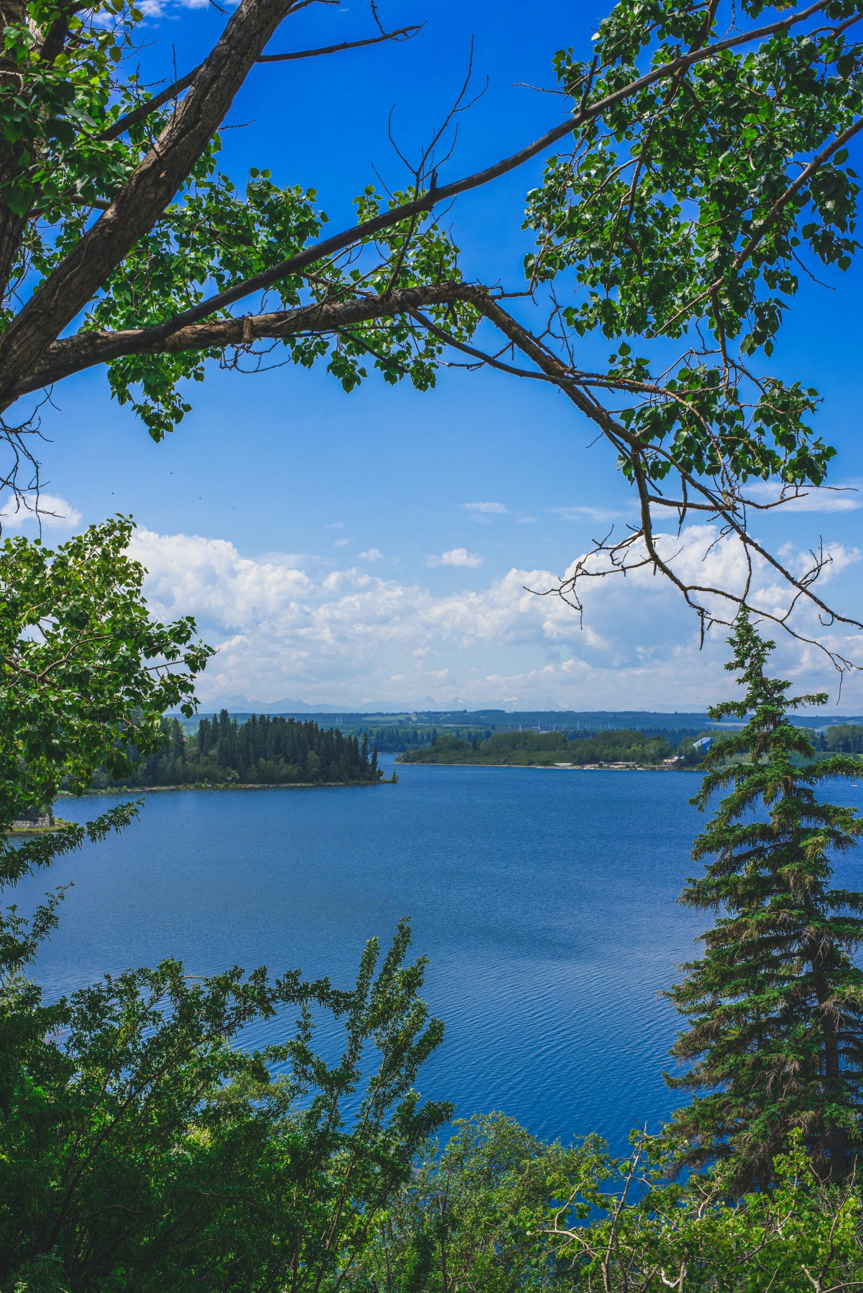 Lakes in Calgary – Get Ready For An Awestruck Experience