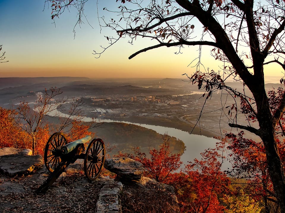 Explore the top 10 attractions in Tennessee!