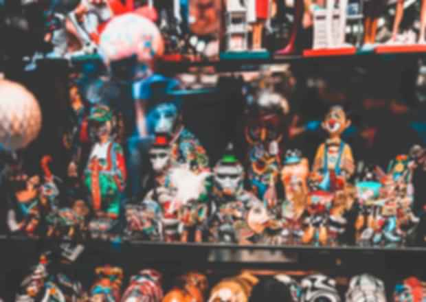 Top 10 Souvenirs to Buy in Singapore 2025