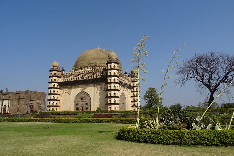 Gol Gumbaz: A Complete Guide to Bijapur’s Iconic Monument