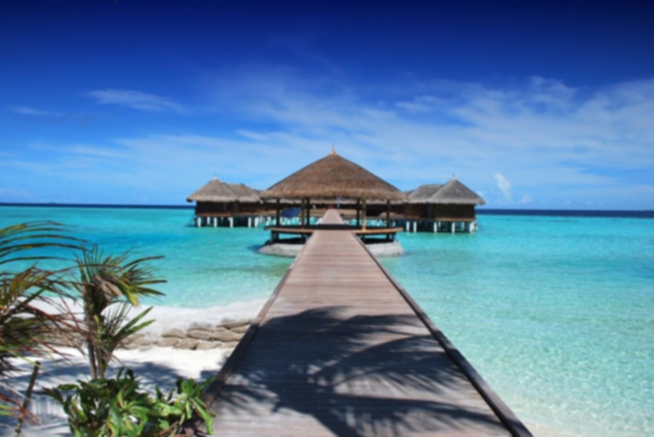 Thailand vs Maldives: Which Destination Is Better for Your 2026 Vacation?