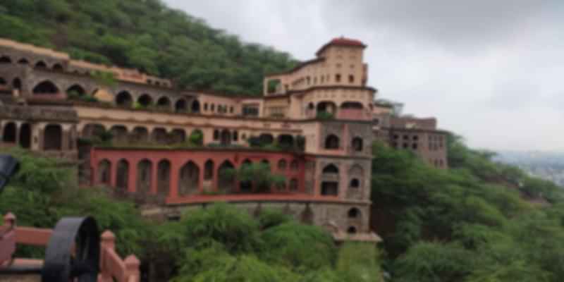 the majestic architecture of Neemrana