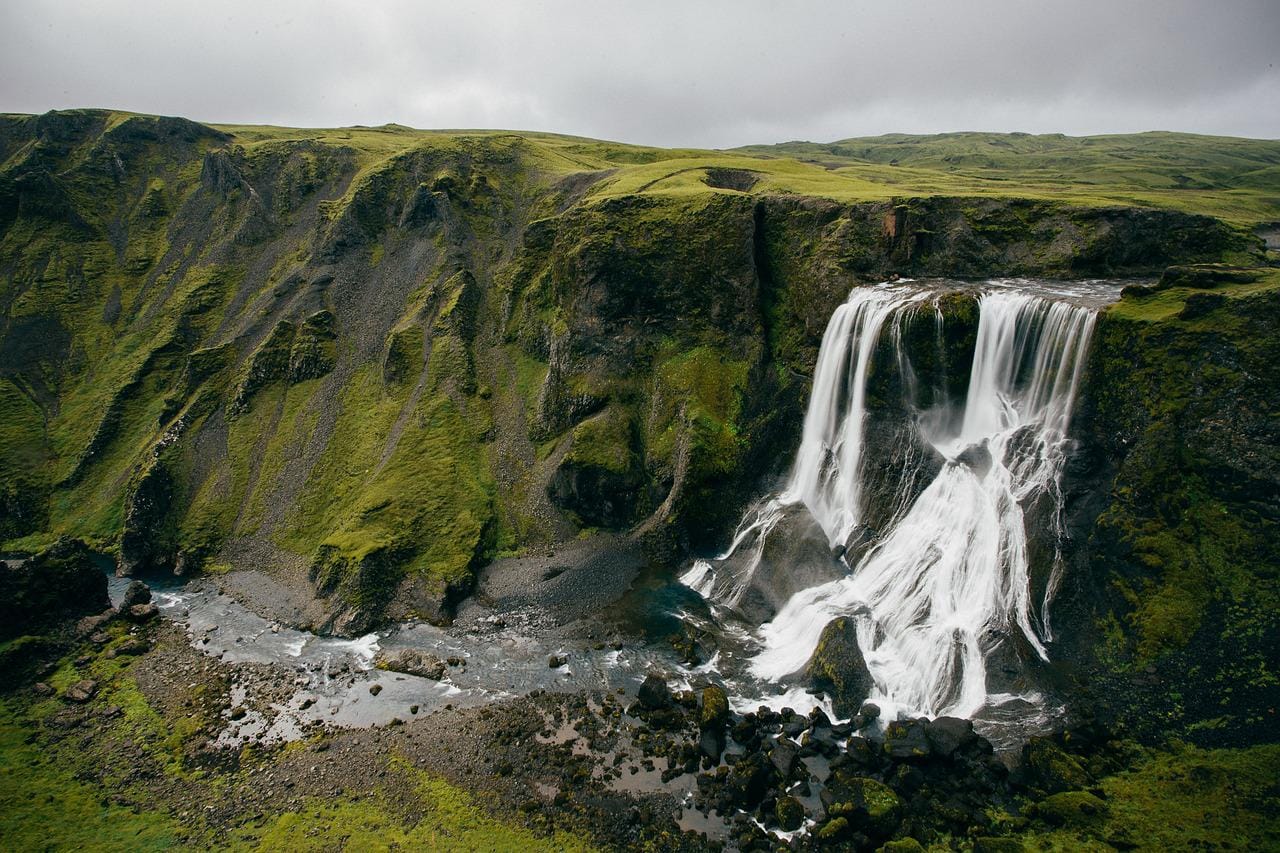 Iceland in April 2026: Weather, Northern Lights, Itinerary & Travel Tips