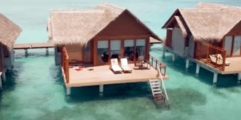 Furaveri water villa
