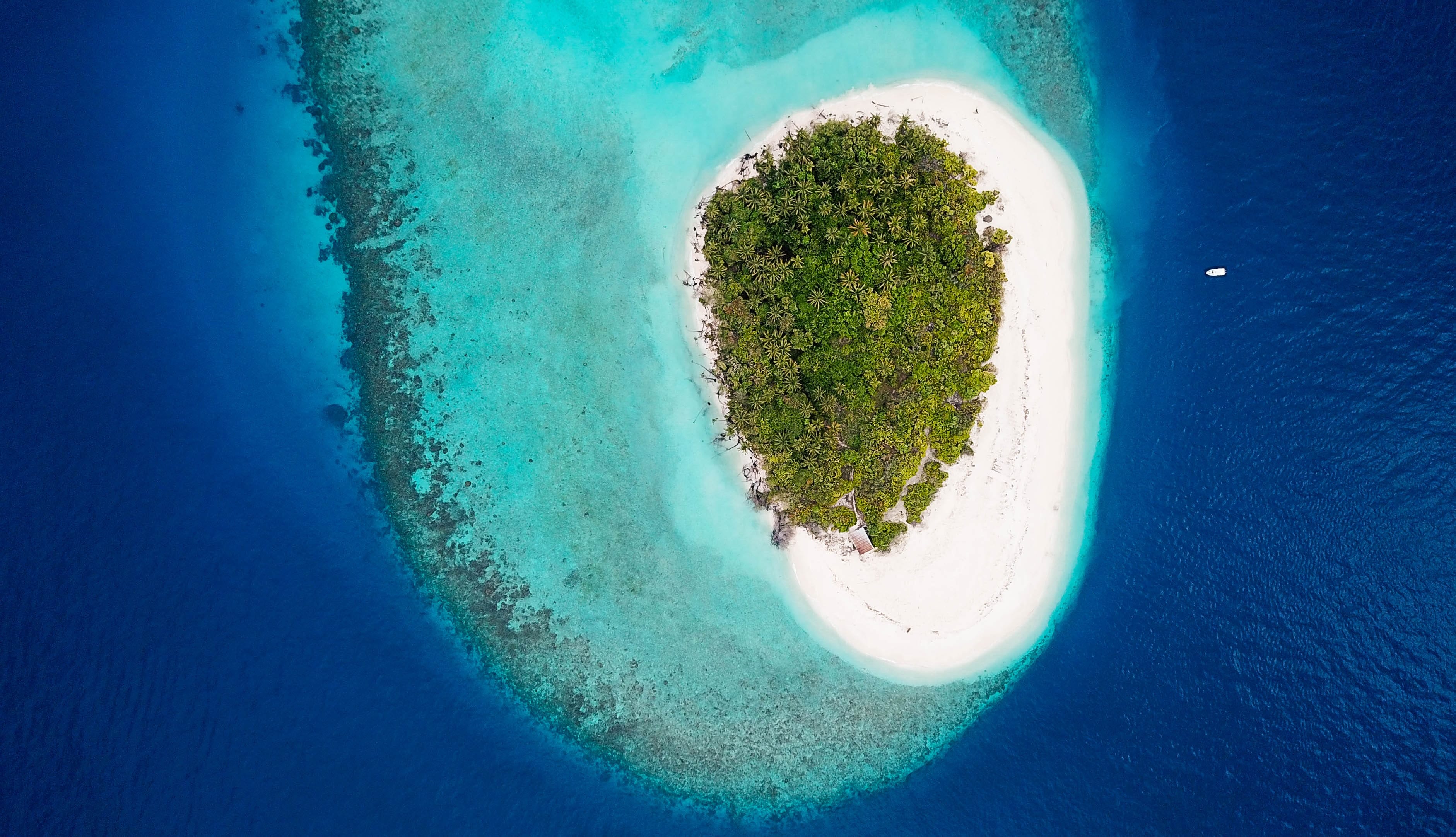 Island Hopping in the Maldives 2026: Complete Travel Guide