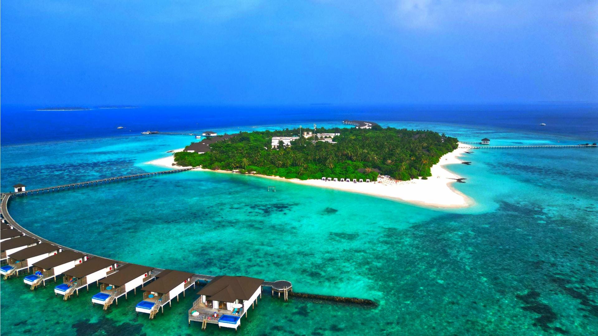 Taj Coral Reef Resort & Spa Maldives