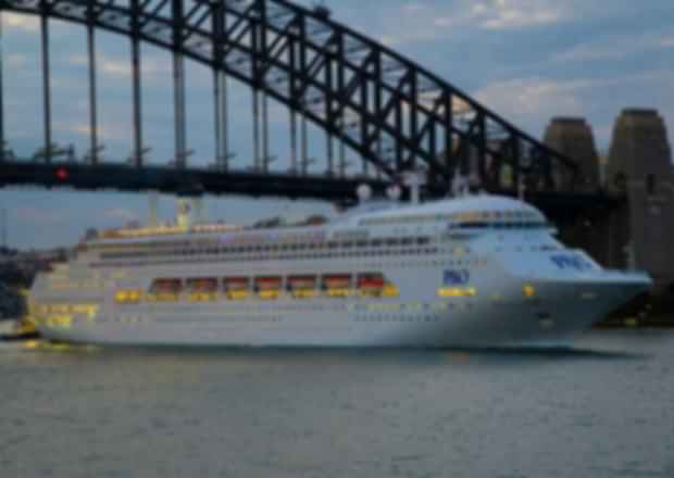 Budget vs Luxury Sydney Harbour Cruises: Which One to Choose?