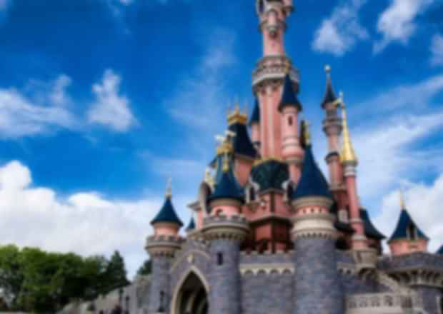 Disneyland Paris Guide for First-Time Visitors: Rides, Hotels & Tickets