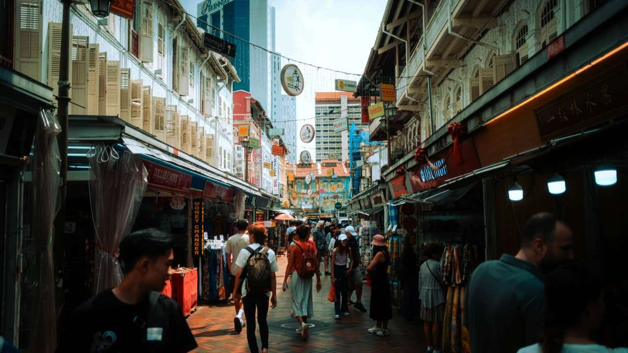 Best Markets in Singapore: Where Culture, Cuisine & Bargains Collide