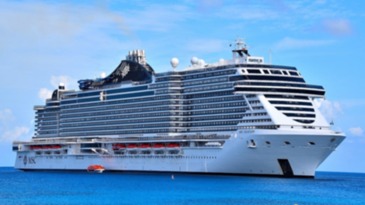 Cruise in Bali (2026 Guide): Sunset, Dinner & Luxury Cruise Experiences