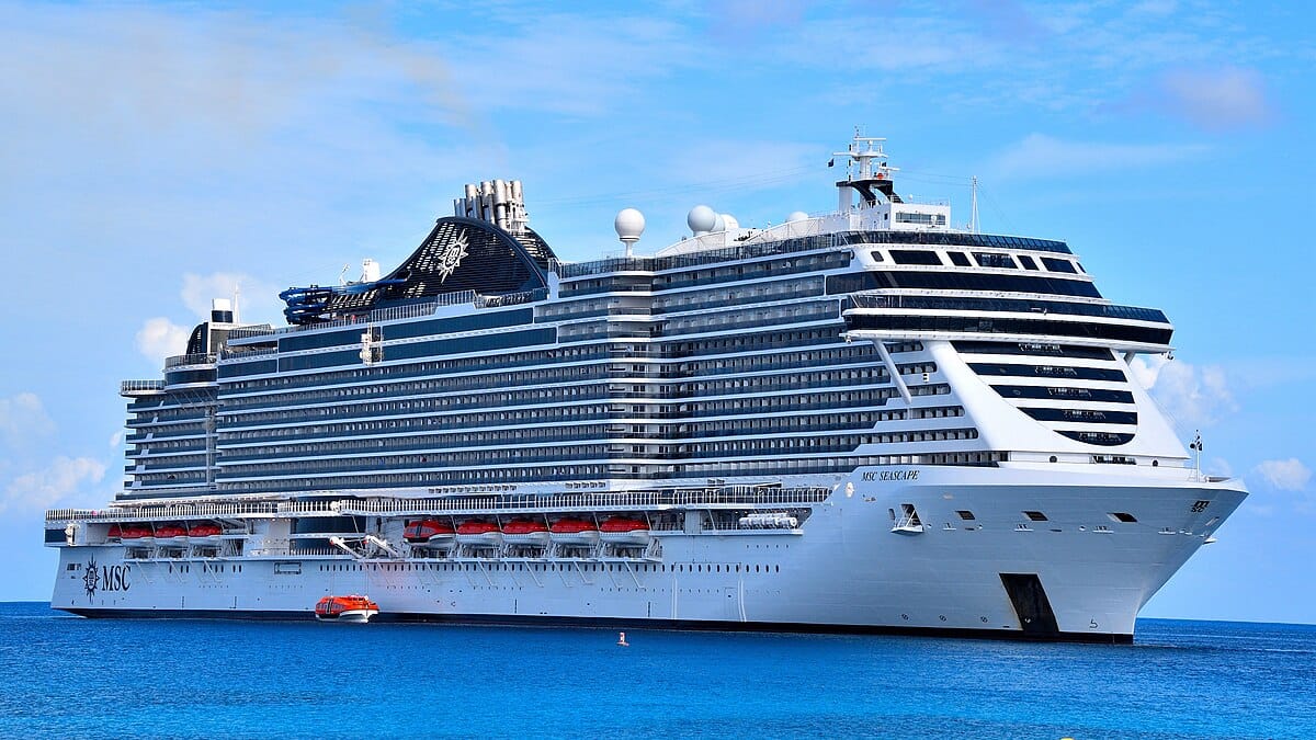 Bali Cruise Experiences 2026: Best Sunset, Luxury & Island-Hopping Cruises