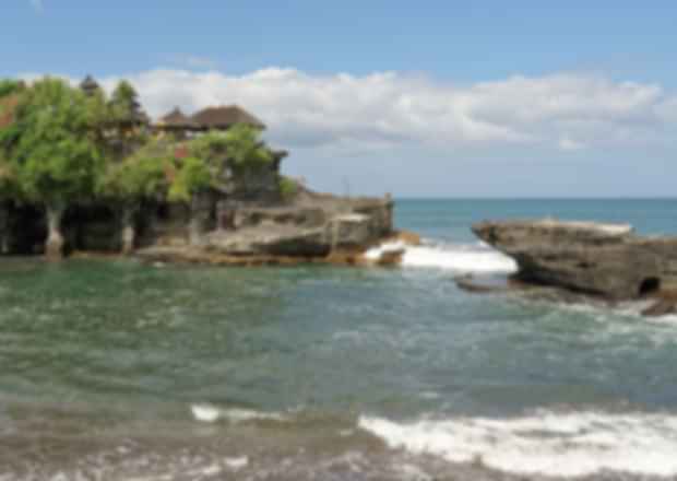 Tanah Lot Temple Bali Guide 2025: Timings, Entry Fee, Dress Code & History