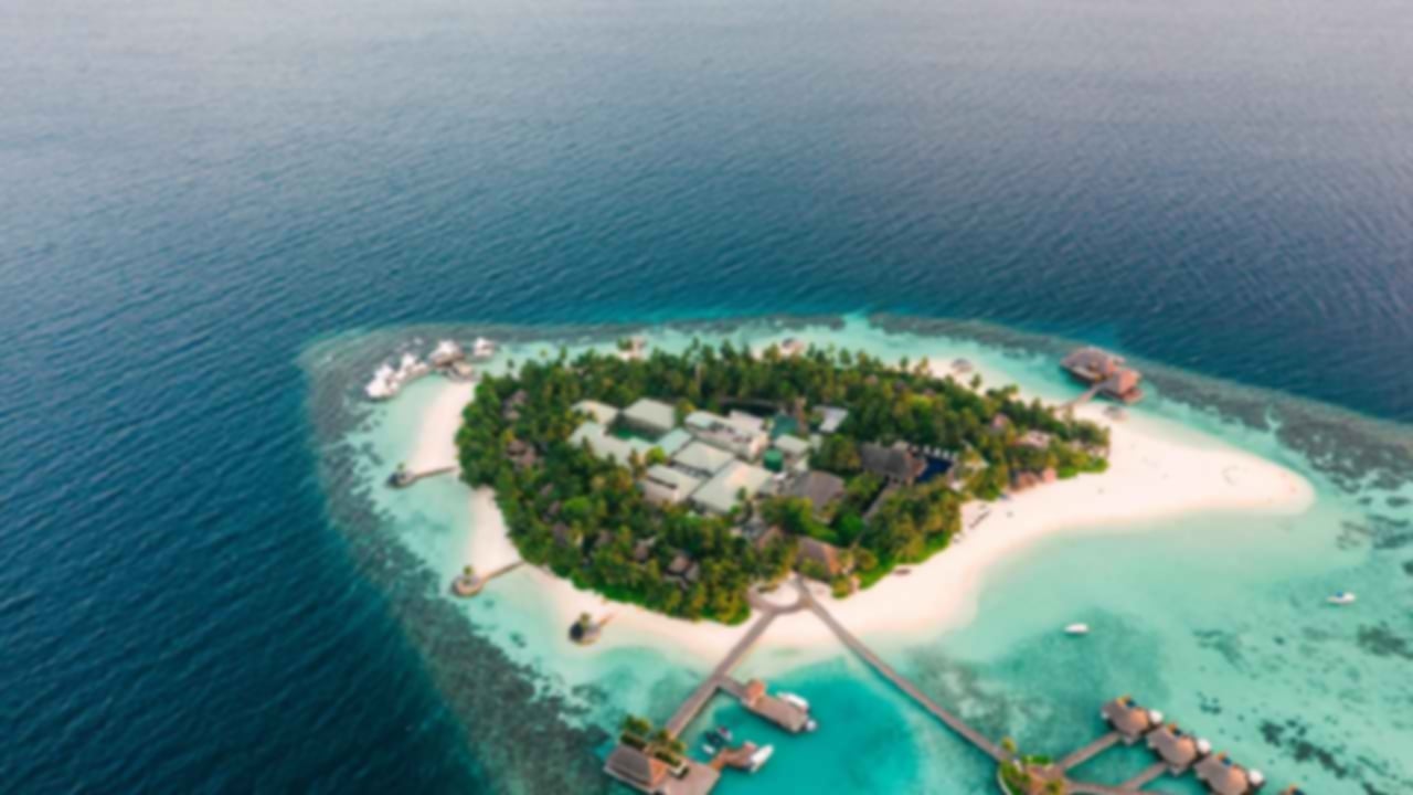 Maldives Private Islands: Honeymoon Resorts, Villas & Experiences