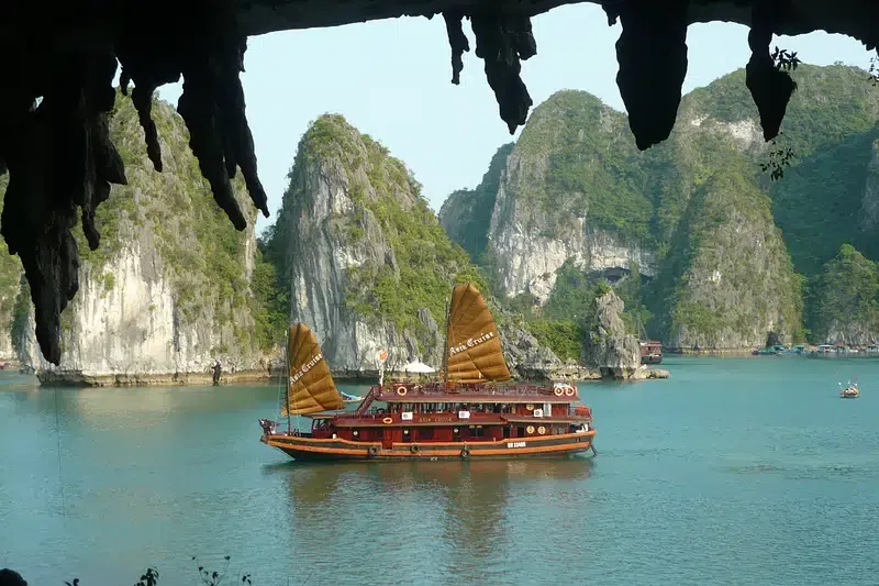 Ha Long Bay & Mekong Delta Boat Cruises 2026: Complete Travel Guide