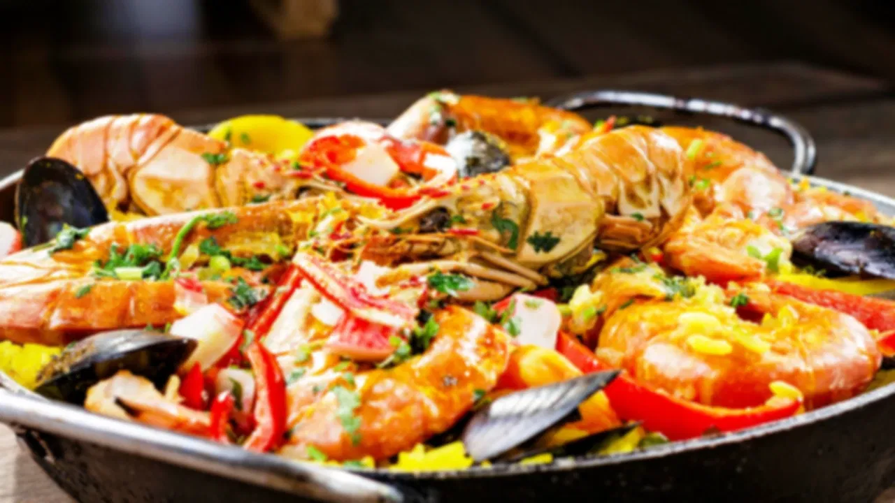 Vietnam Seafood Guide: Best Dishes, Restaurants; Where to Eat