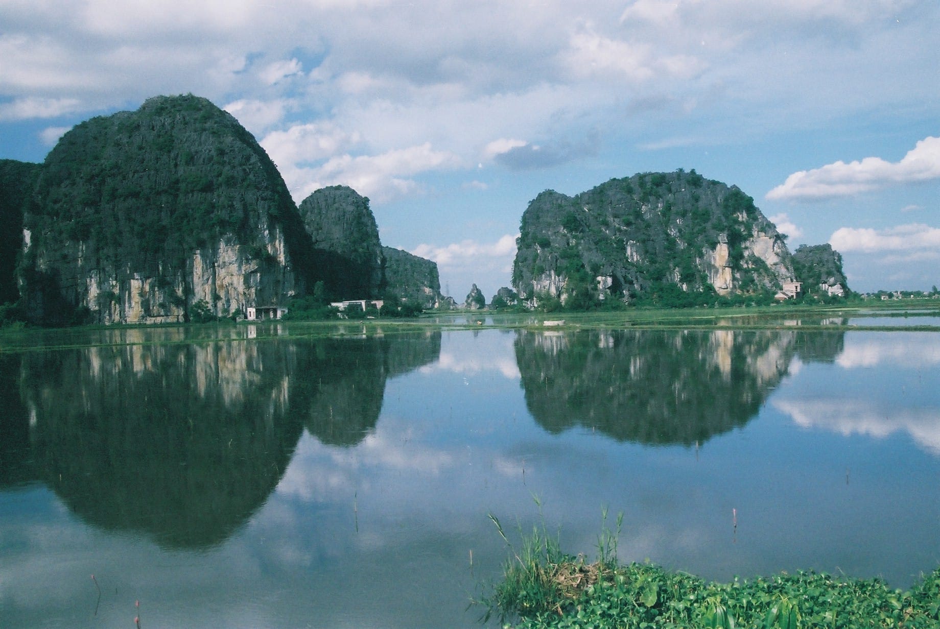 Ninh Bình in Vietnam: Explore the Inland Halong Bay and Top Attractions