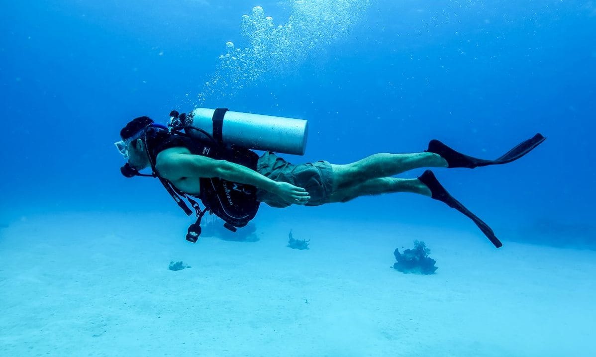 Scuba Diving in Nha Trang: Ultimate Guide to Vietnam’s Underwater Adventures & Dive Sites