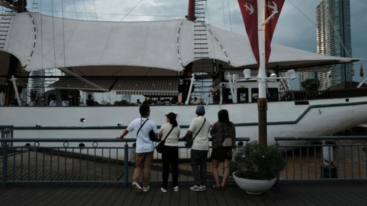 How to Plan the Best Thailand Trip with Friends: Nightlife & Adventure Guide