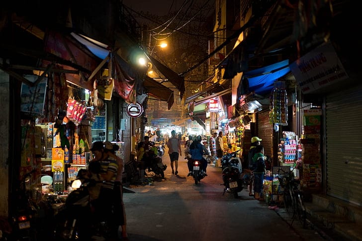 Vietnam Street Markets Guide: A Shopper’s Paradise