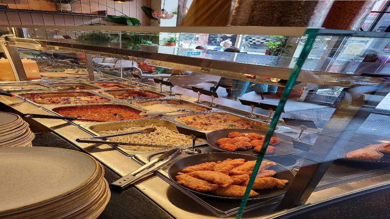 Best Vegan Restaurants in Norway: Oslo, Bergen, Trondheim & Lofoten Guide