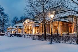 Vegetarian & Vegan Restaurants in Finland : Ultimate Travel Guide for Visitors & Locals