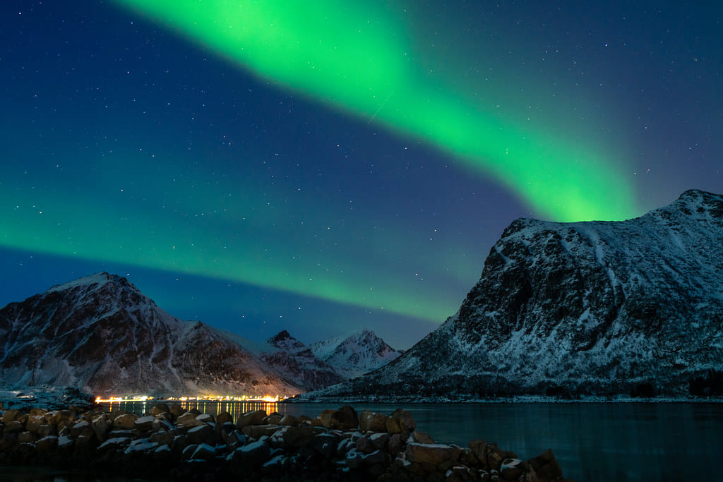 Norway in March : Complete Travel Guide to Weather, Northern Lights &amp; Best Things to Do