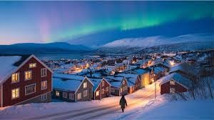 Finland Winter Group Adventures : Snowmobiles, Northern Lights & Authentic Sauna Experiences