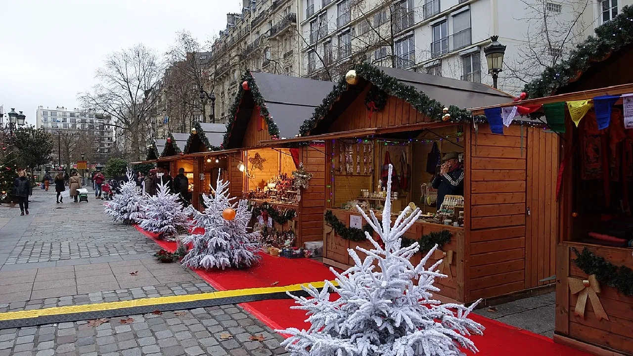 Paris Christmas Markets: Dates, Best Markets, Itineraries & Planning Guide