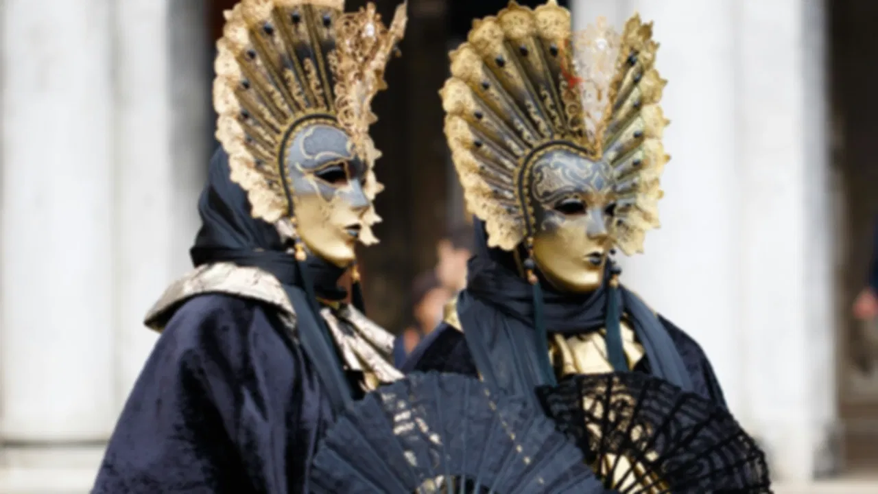 Venice Carnival 2026 Guide: Dates, History, Tickets, Costumes & Events
