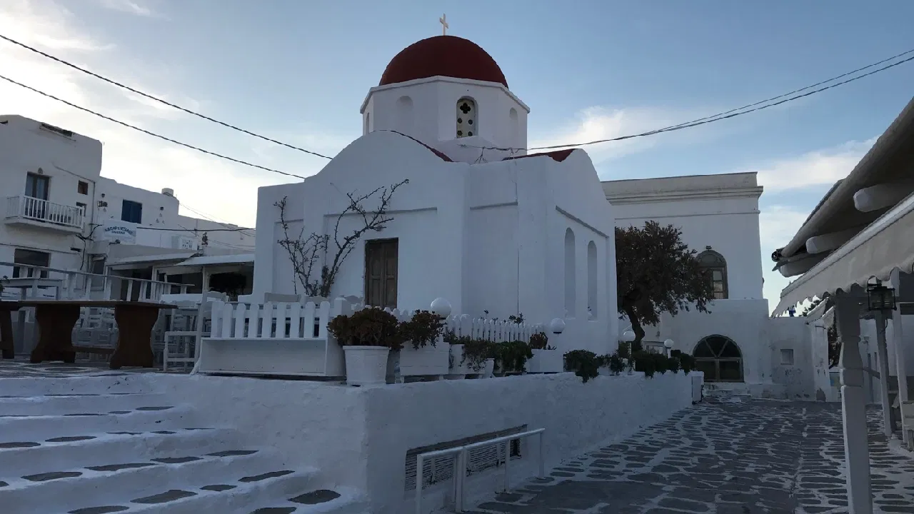 Relaxed & Family-Friendly Beaches in Mykonos