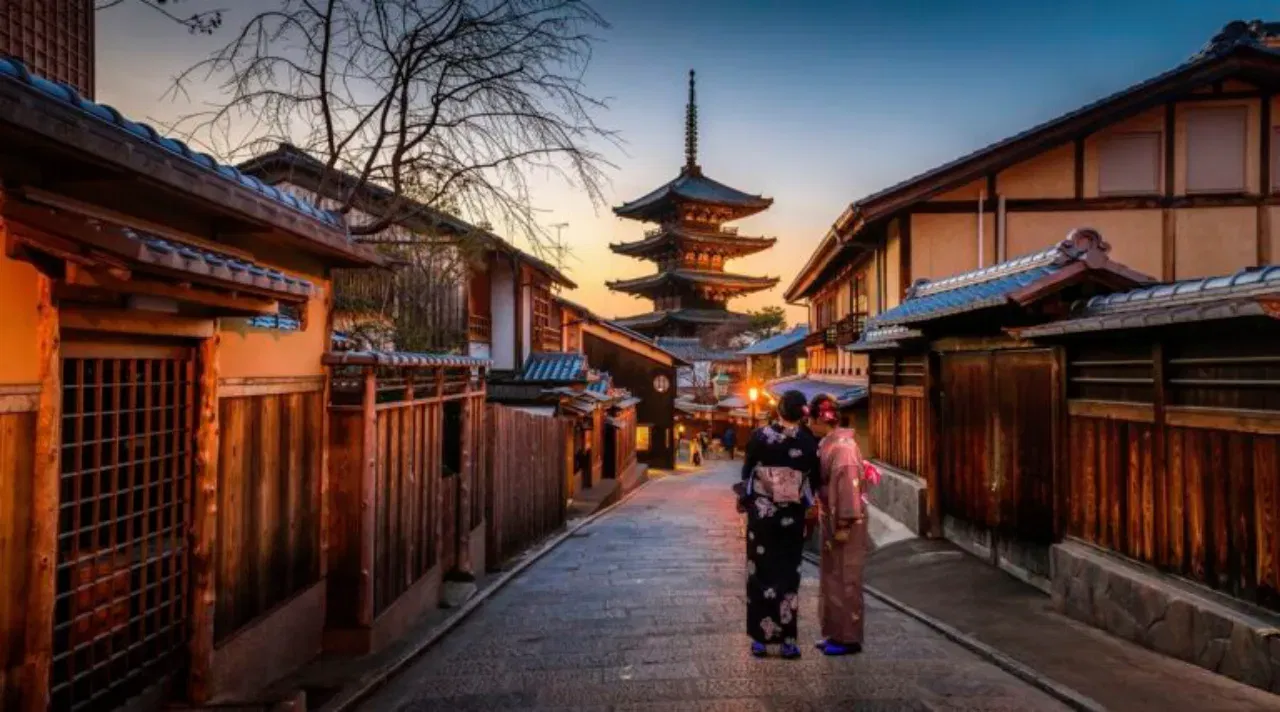 Top 11 Reasons to Visit Japan in 2026: Culture, Food, Nature & Futuristic Cities