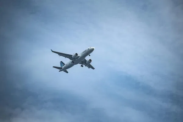 Flight flying from Delhi to France