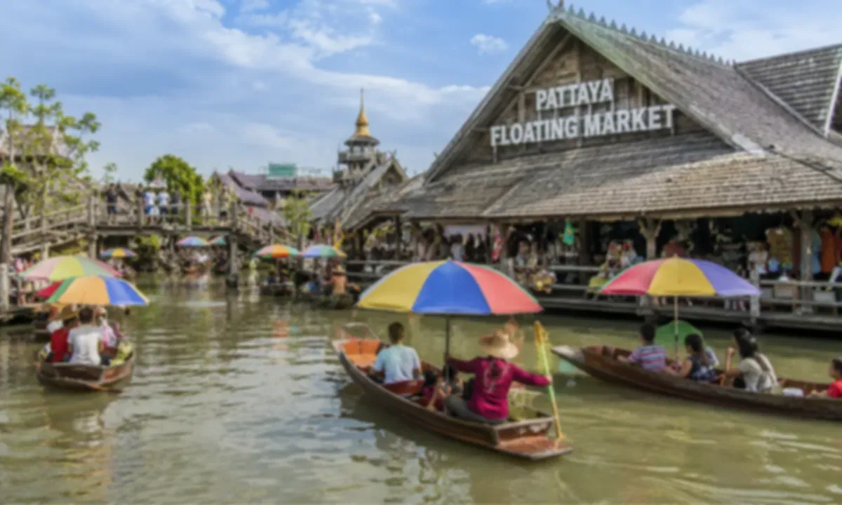 Pattaya Floating Market Guide 2026: What to Expect, Tips & Travel Planning
