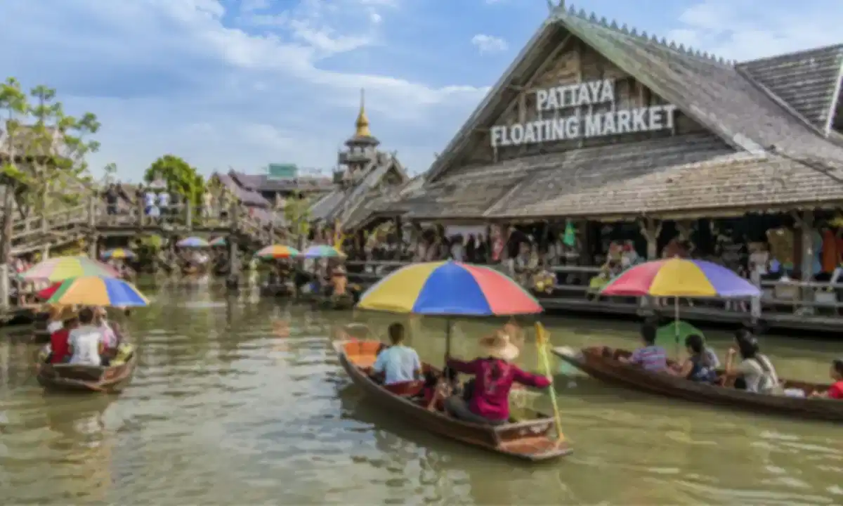 Pattaya Floating Market Guide 2026: What to Expect, Tips & Travel Planning