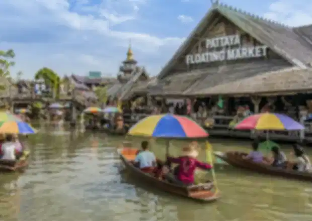 Pattaya Floating Market Guide 2026: What to Expect, Tips & Travel Planning