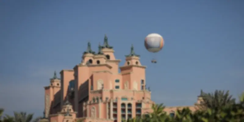 The Dubai Balloon at Atlantis, The Palm offering a unique balloon ride in Dubai with panoramic views of Palm Jumeirah, the Arabian Gulf, and the city's iconic skyline.